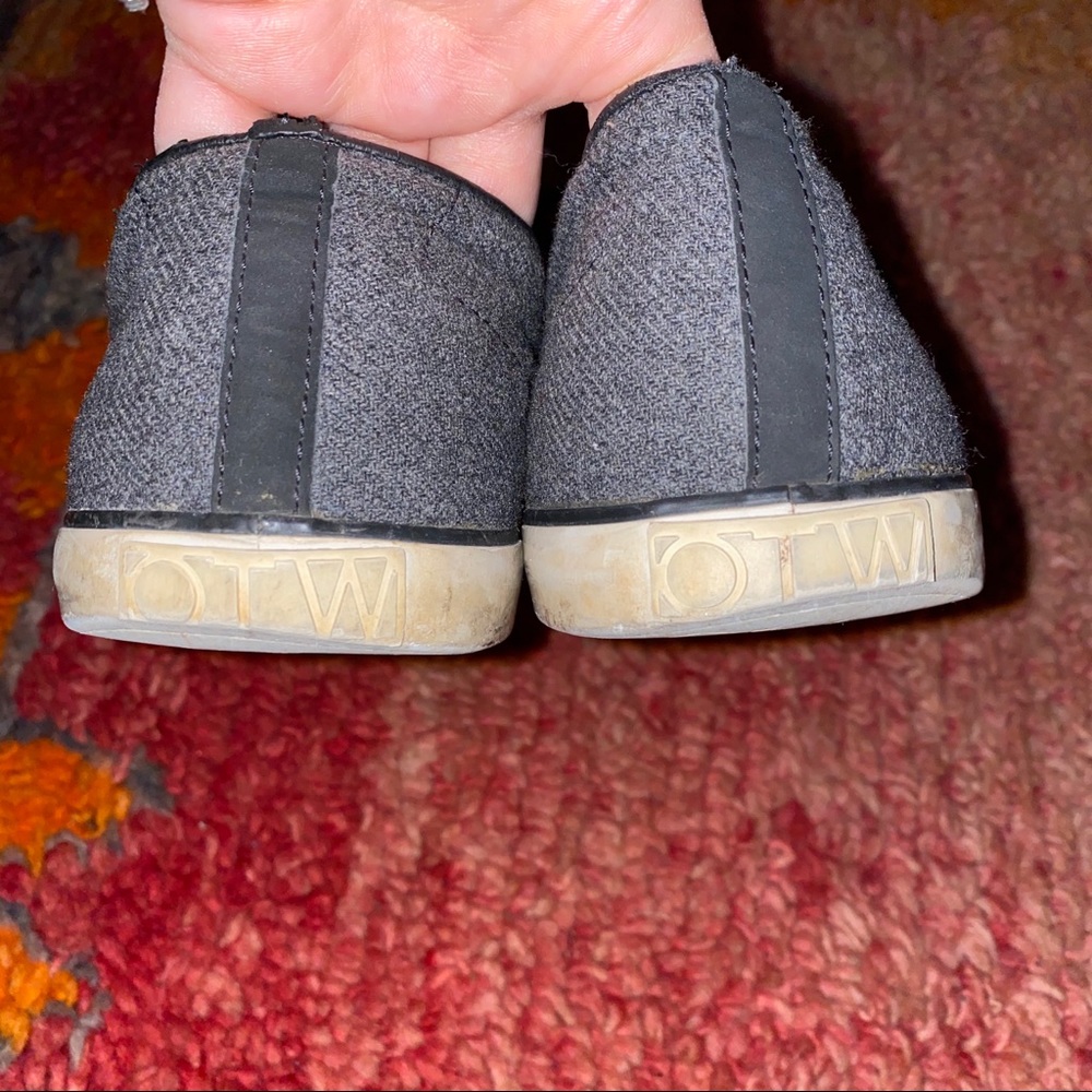 Vans - Picture 3 of 8
